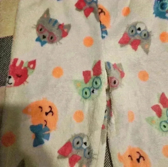 Unbranded Girls White With Cat Design Throughout Fuzzy Pajama Pants Size Large - Picture 3 of 8